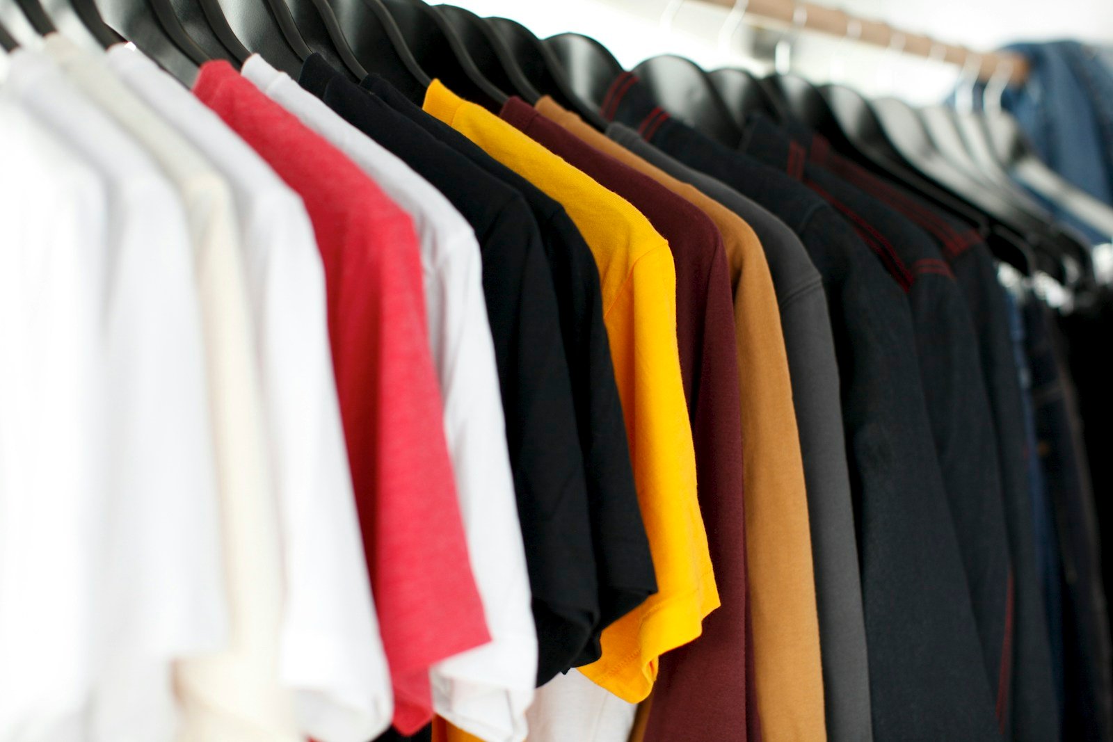 Everyday graphic tee · image 3